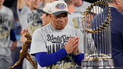Dave Roberts calls criticism of Dodgers' spending 'lazy,' says rivals should 'look in the mirror' Architects Australia