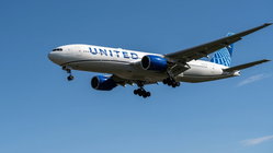 United flight from Chicago makes emergency landing after passenger's 'multiple attempts' to breach cockpit Architects Australia